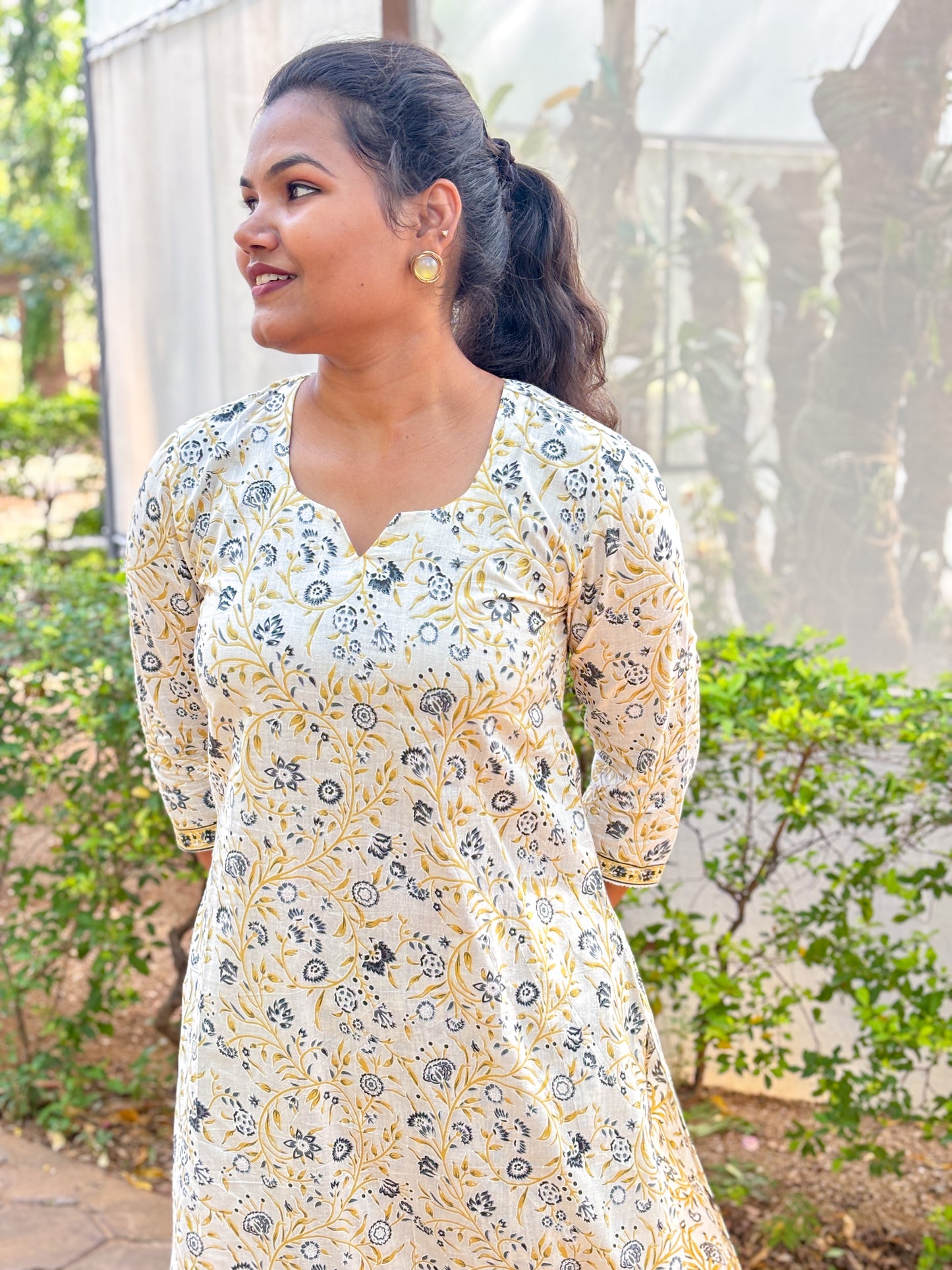 Ivory Bloom Cord Set
