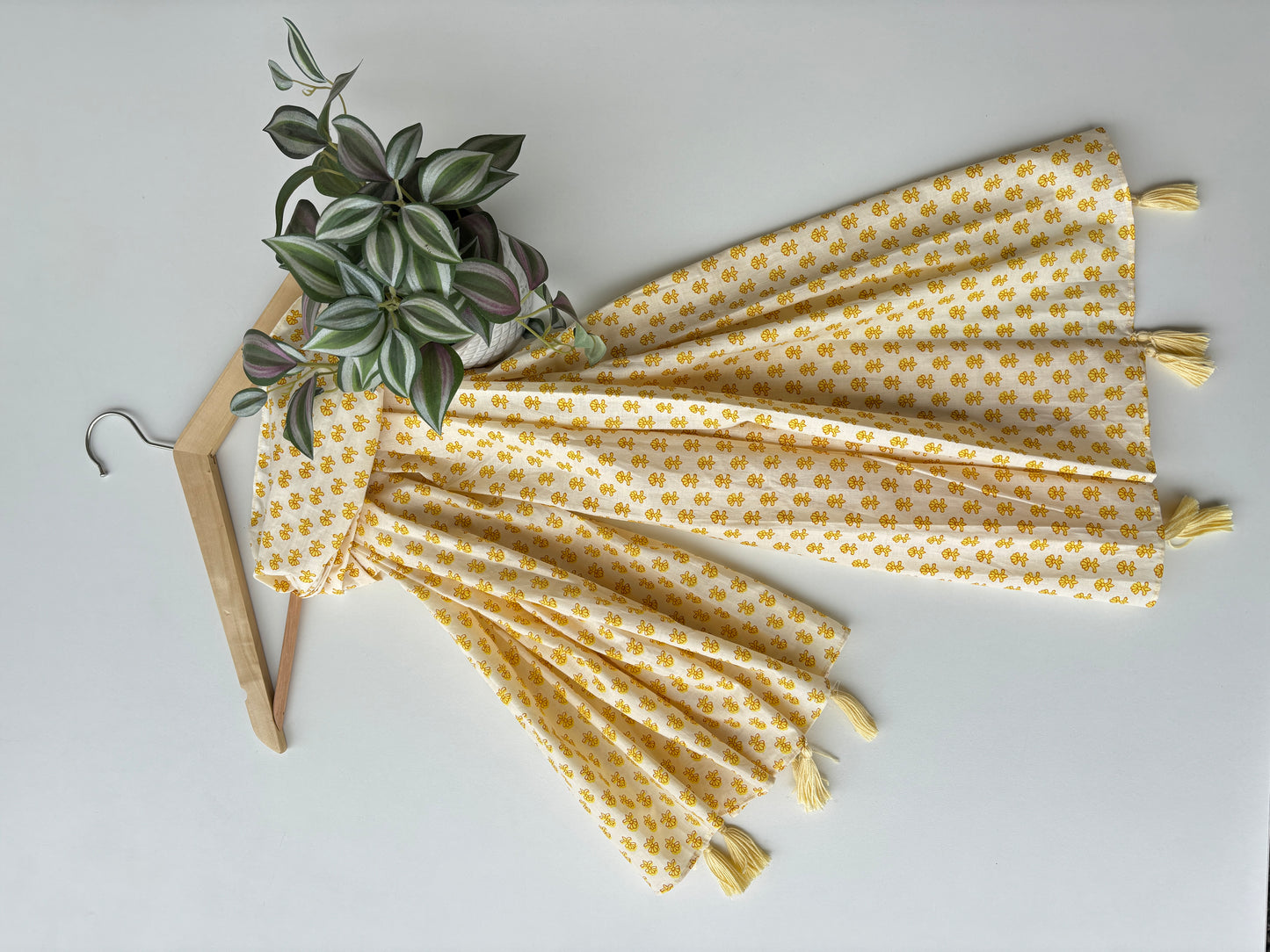 Sunpetal cotton Scarf